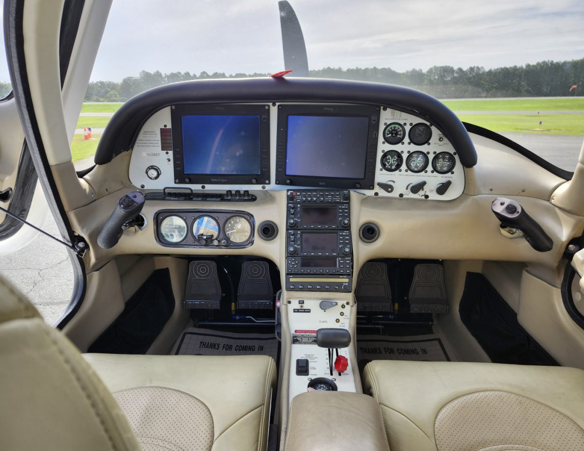 2004 Cirrus SR22 G2