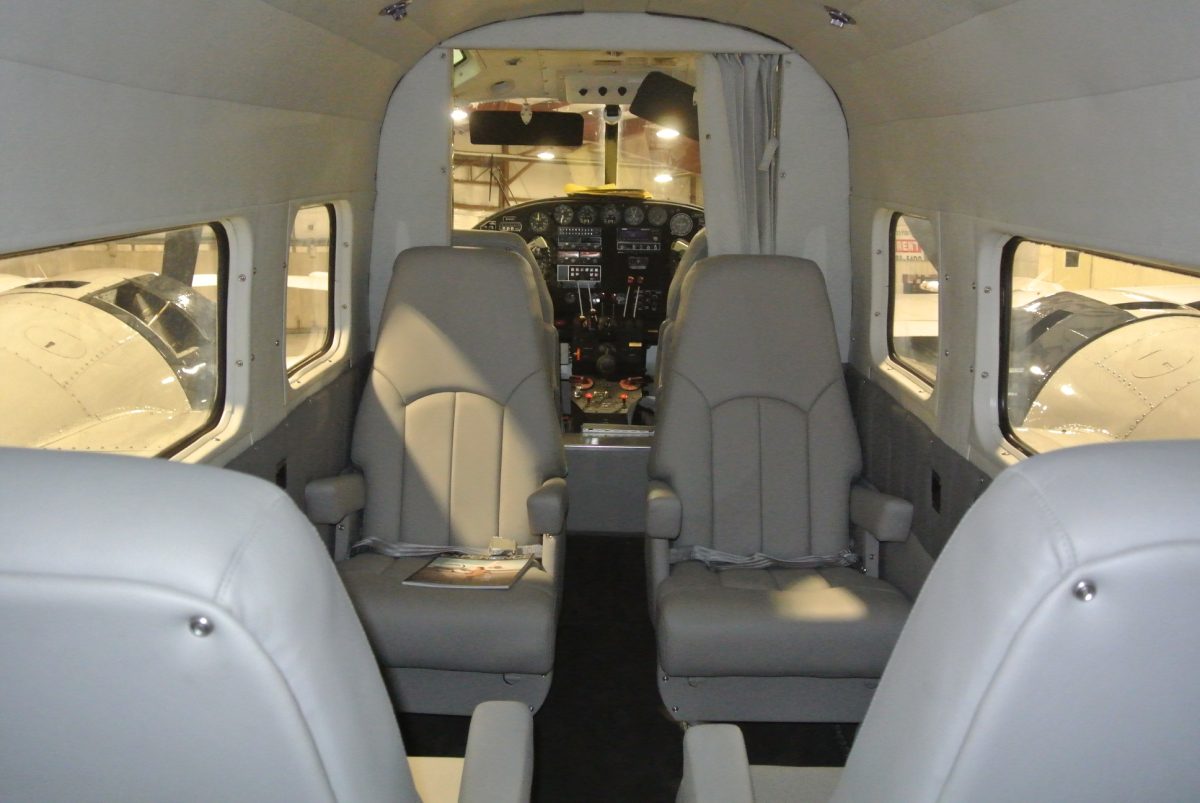 1969 Beech H18 "Twin Beech"