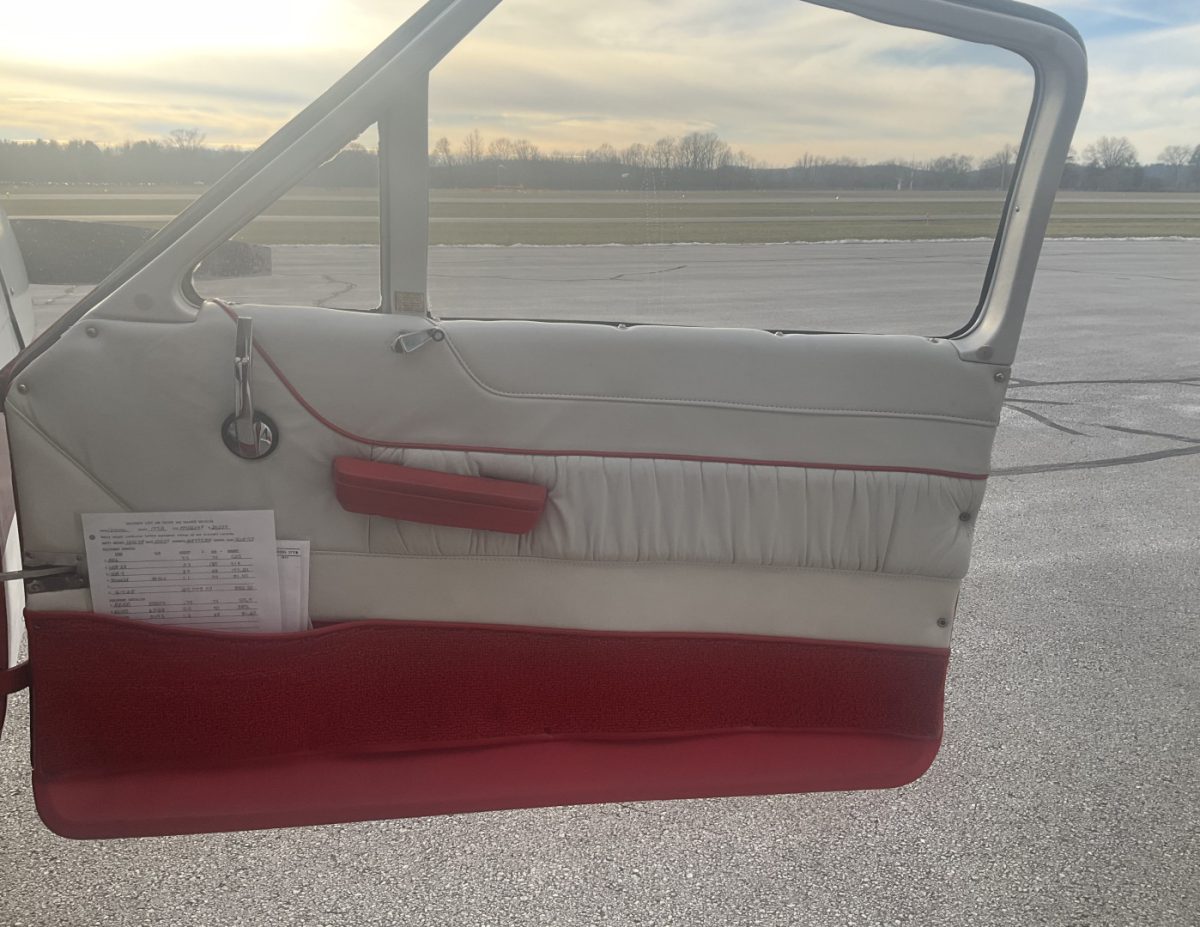 1977 CESSNA 177B