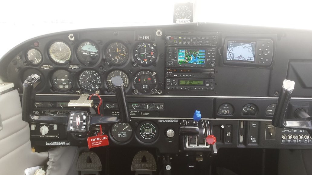 1971 Piper PA-32-260 "Cherokee Six"