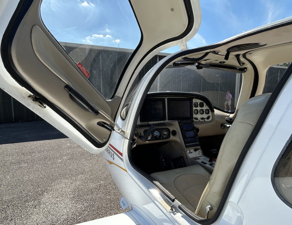 2004 Cirrus SR22 G2