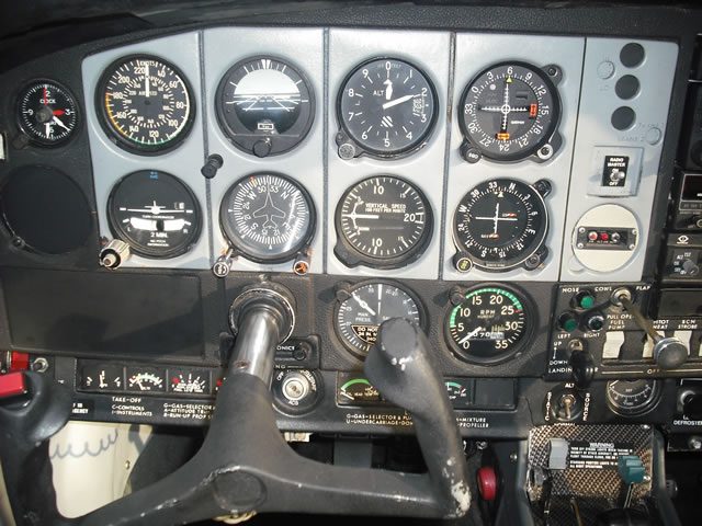 1972 Rockwell Commander 112