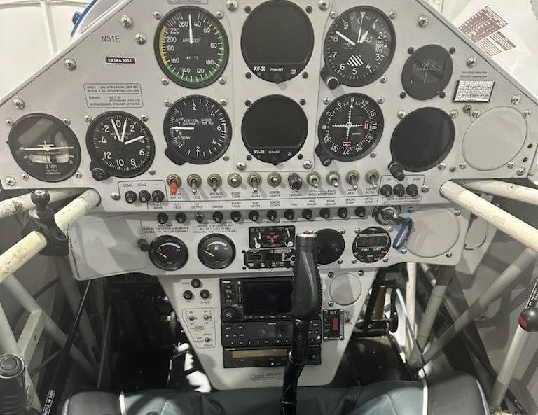 1995 Extra EA300L Aerobatic